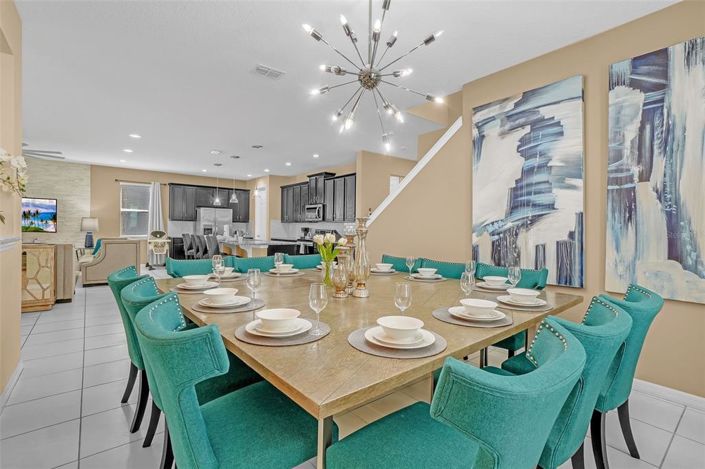 Image No.6-9 Bed Property for sale