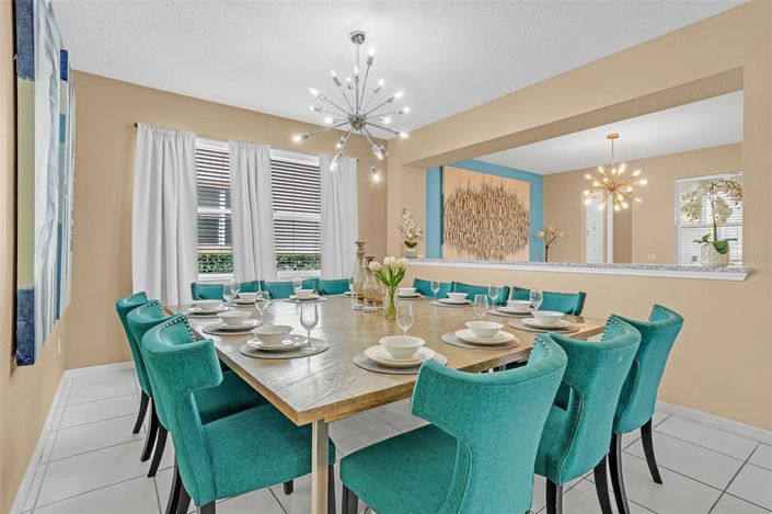 Image No.7-9 Bed Property for sale