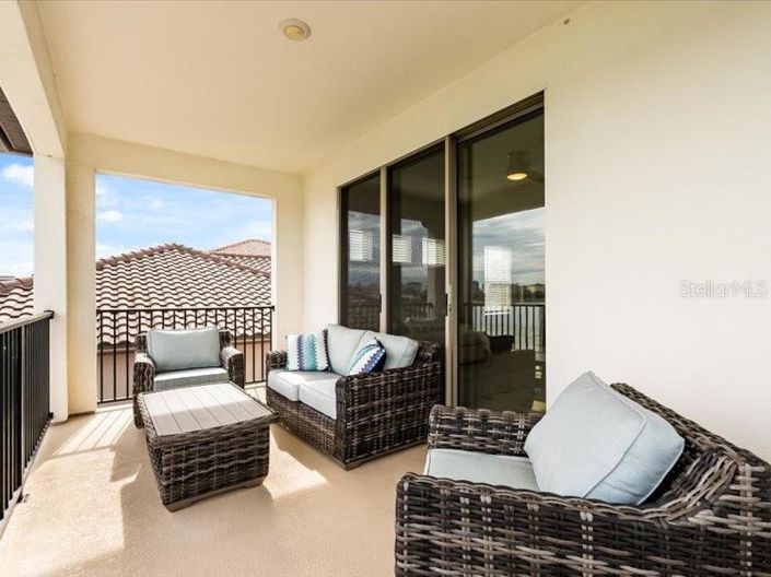 Image No.59-5 Bed Property for sale