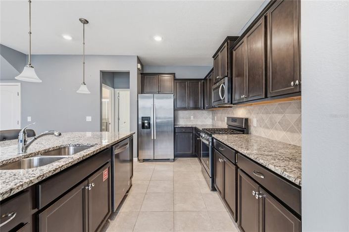 Image No.8-Propriété de 5 chambres à vendre à Davenport