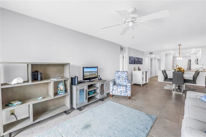 Image No.17-2 Bed Property for sale