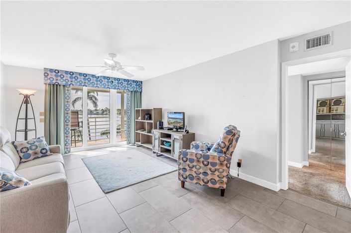 Image No.18-2 Bed Property for sale