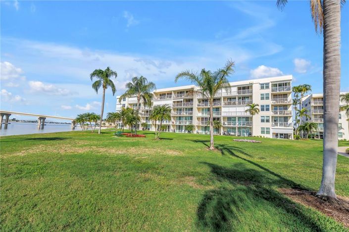 Image No.41-2 Bed Property for sale