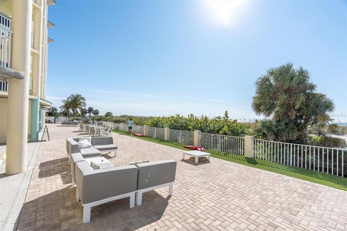 Image No.33-2 Bed Property for sale