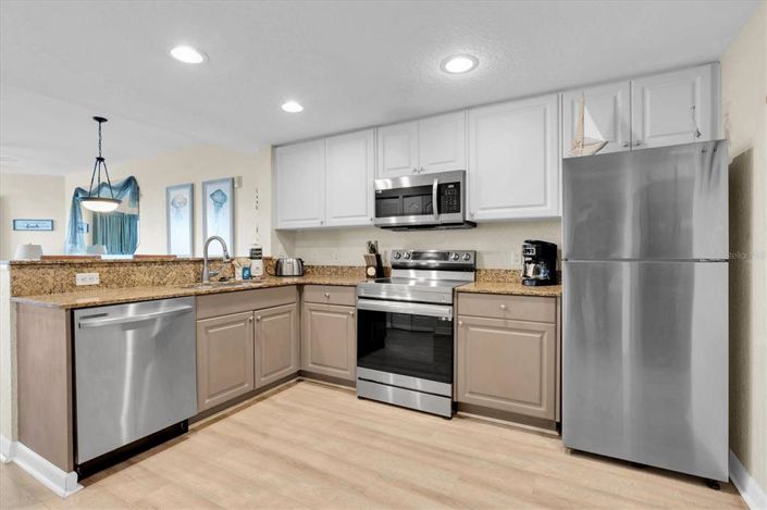 Image No.8-2 Bed Property for sale