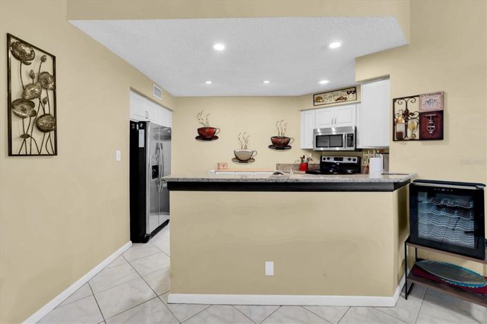 Image No.16-2 Bed Property for sale