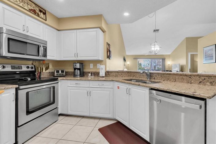 Image No.19-2 Bed Property for sale