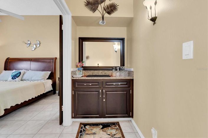 Image No.20-2 Bed Property for sale