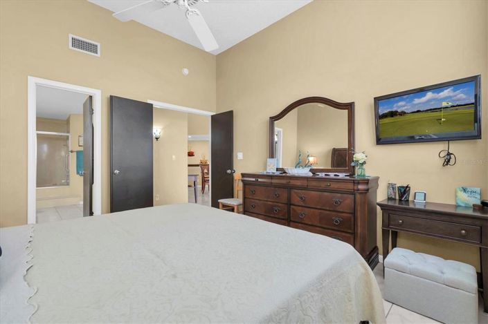 Image No.22-2 Bed Property for sale