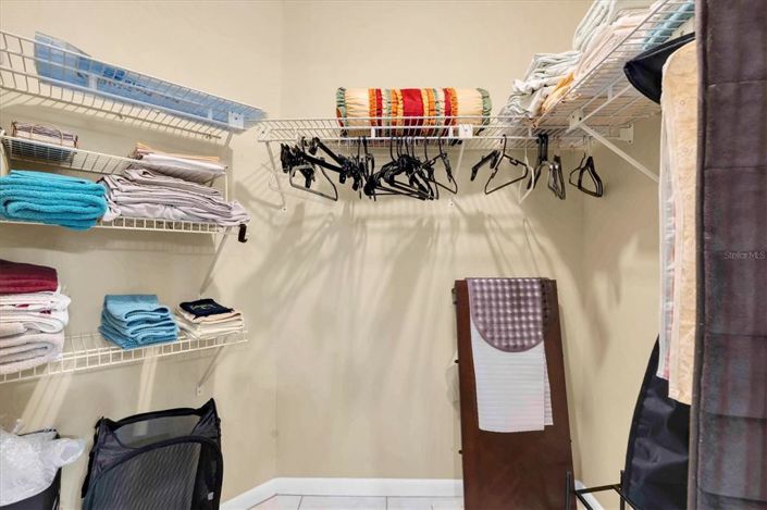 Image No.25-2 Bed Property for sale