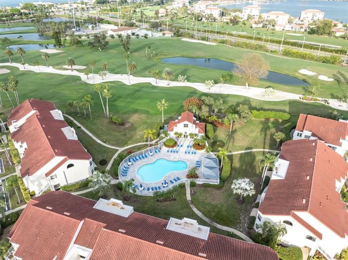 Image No.33-2 Bed Property for sale