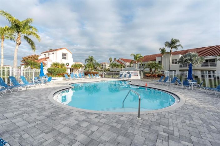 Image No.34-2 Bed Property for sale