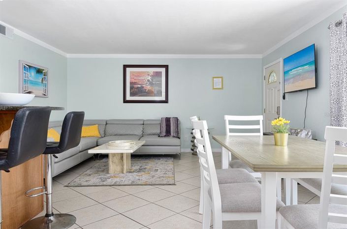 Image No.31-8 Bed Property for sale