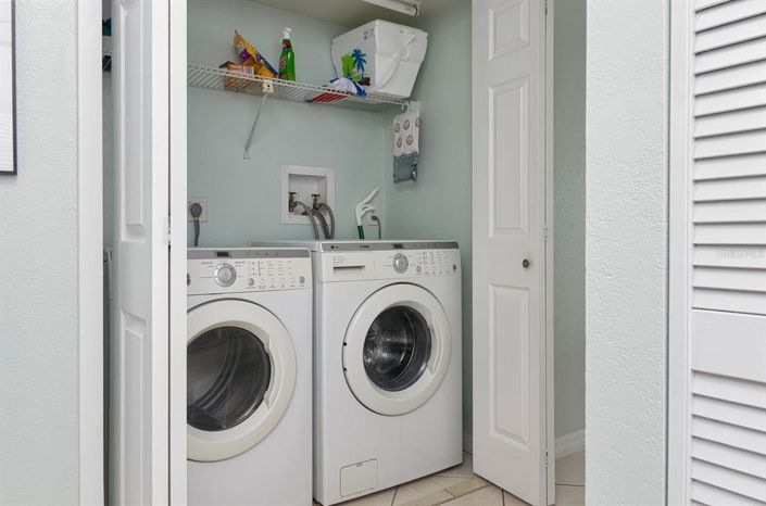 Image No.35-8 Bed Property for sale