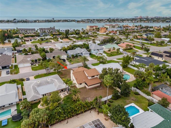 Image No.56-4 Bed Property for sale