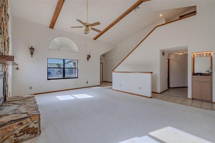 Image No.7-4 Bed Property for sale