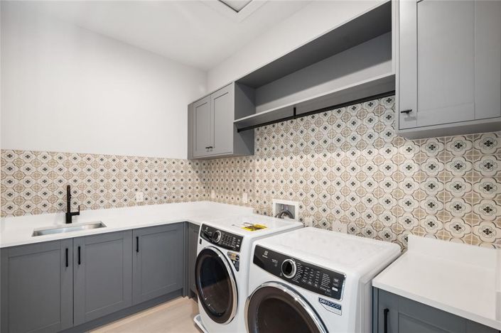 Image No.29-5 Bed Property for sale