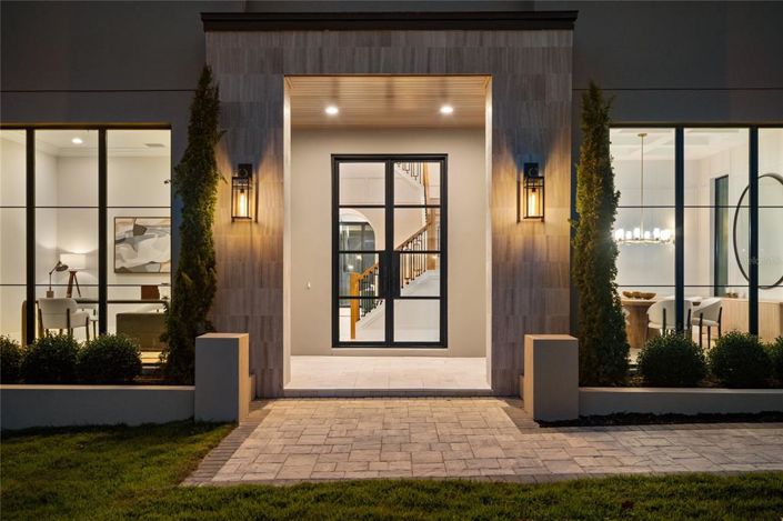 Image No.3-5 Bed Property for sale