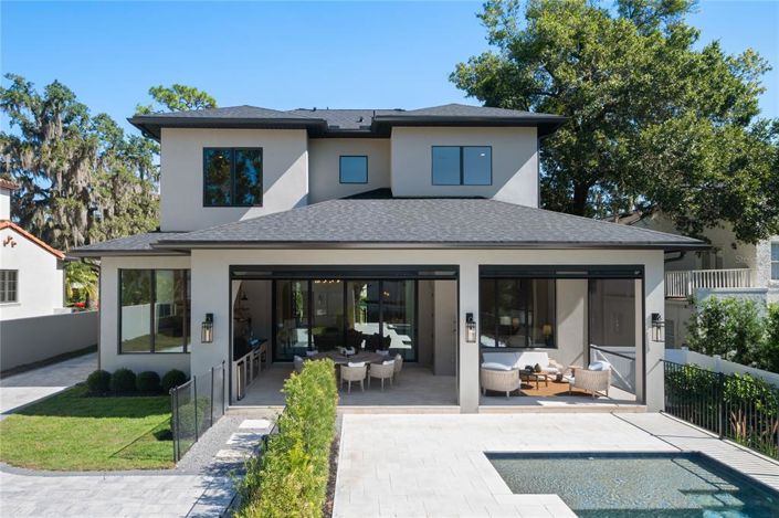 Image No.34-5 Bed Property for sale