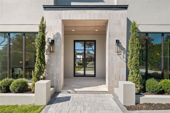 Image No.45-5 Bed Property for sale