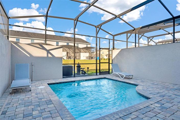 Image No.42-5 Bed Townhouse for sale