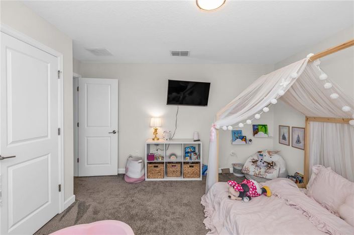 Image No.19-5 Bed Property for sale