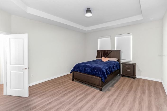 Image No.25-5 Bed Property for sale