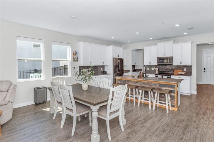 Image No.9-5 Bed Property for sale