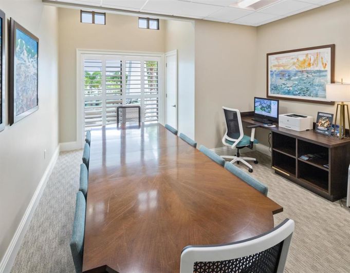 Image No.16-7 Bed Property for sale