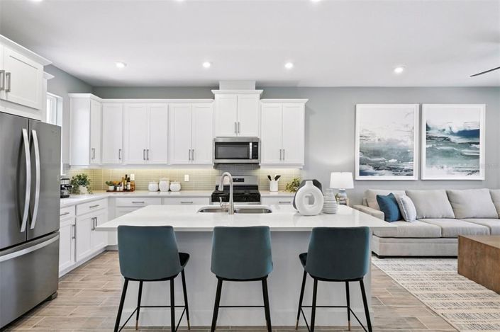 Image No.10-3 Bed Townhouse for sale