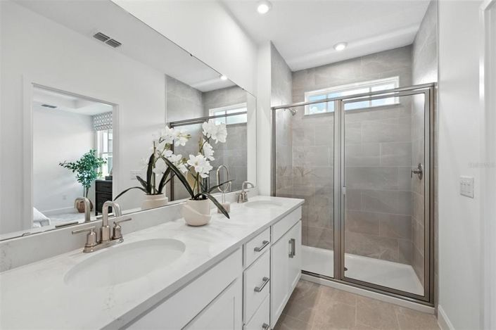 Image No.16-3 Bed Townhouse for sale