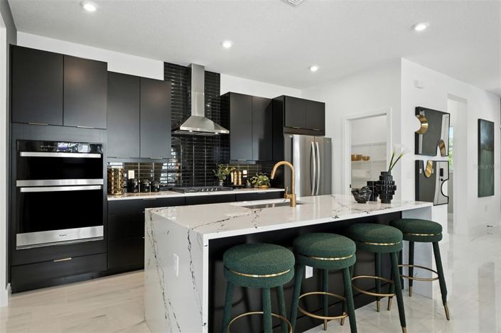 Image No.9-3 Bed Townhouse for sale