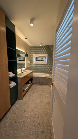 Image No.2-1 Bed Property for sale