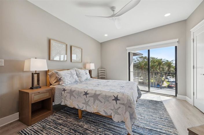 Image No.27-10 Bed Property for sale