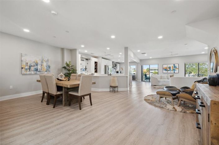 Image No.31-10 Bed Property for sale