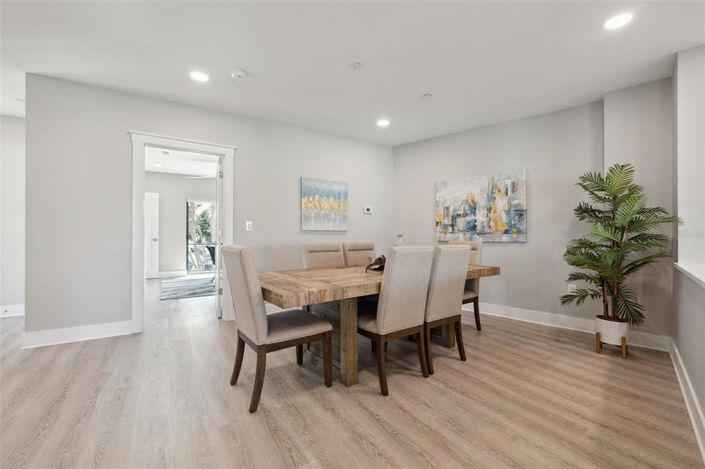 Image No.32-10 Bed Property for sale