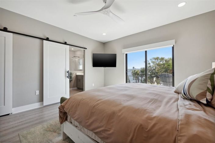 Image No.48-10 Bed Property for sale