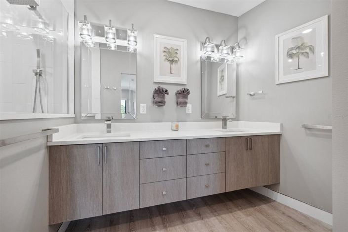 Image No.59-10 Bed Property for sale