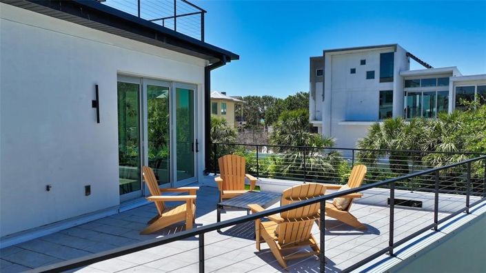 Image No.57-4 Bed Property for sale