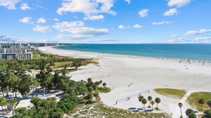 Image No.27-5 Bed Property for sale