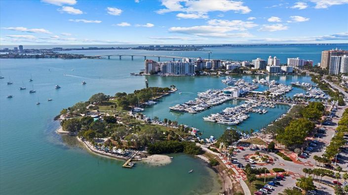 Image No.35-5 Bed Property for sale