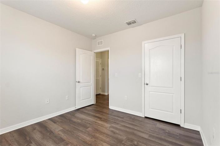 Image No.13-3 Bed Townhouse for sale