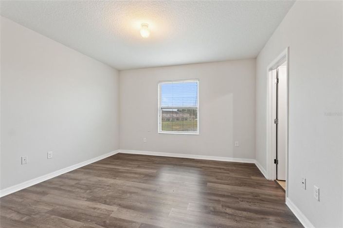 Image No.17-3 Bed Townhouse for sale