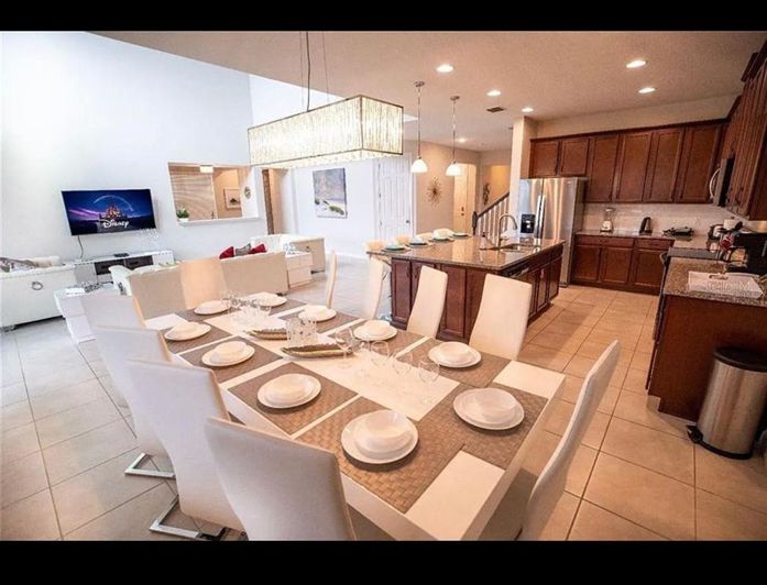 Image No.13-6 Bed Property for sale