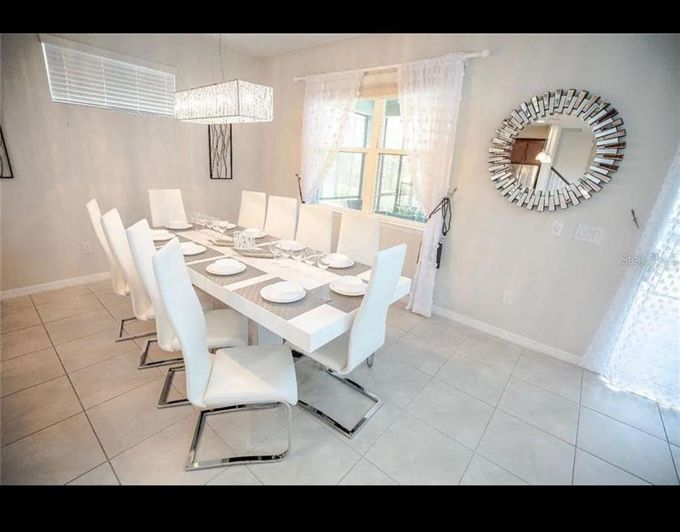 Image No.14-6 Bed Property for sale