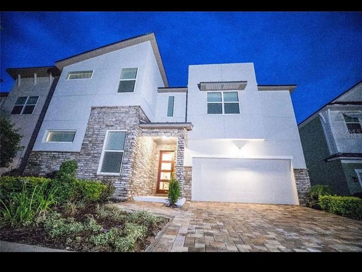 Image No.2-6 Bed Property for sale