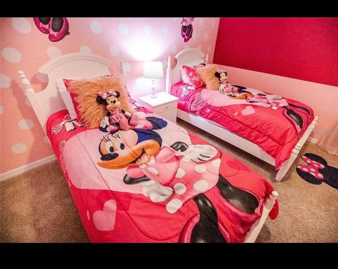 Image No.21-6 Bed Property for sale