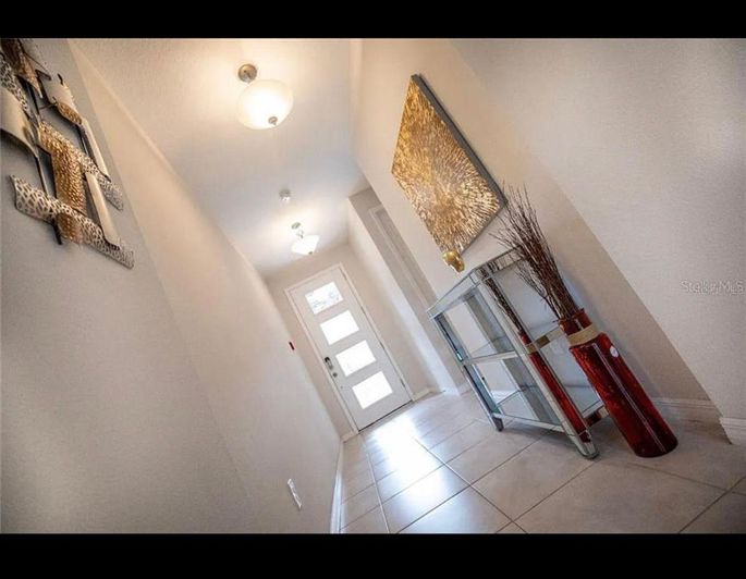 Image No.6-6 Bed Property for sale