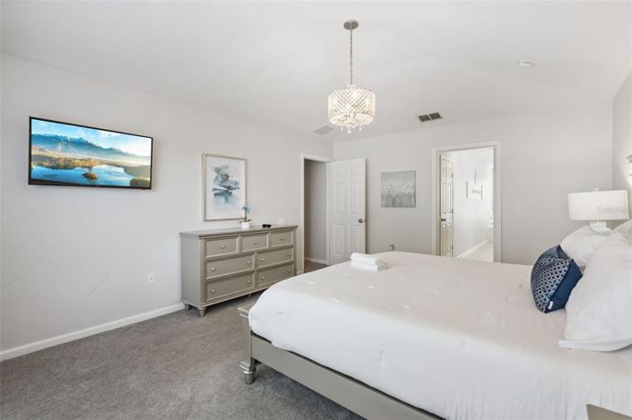 Image No.13-6 Bed Property for sale