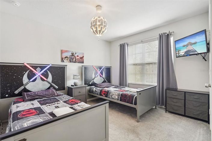 Image No.21-6 Bed Property for sale